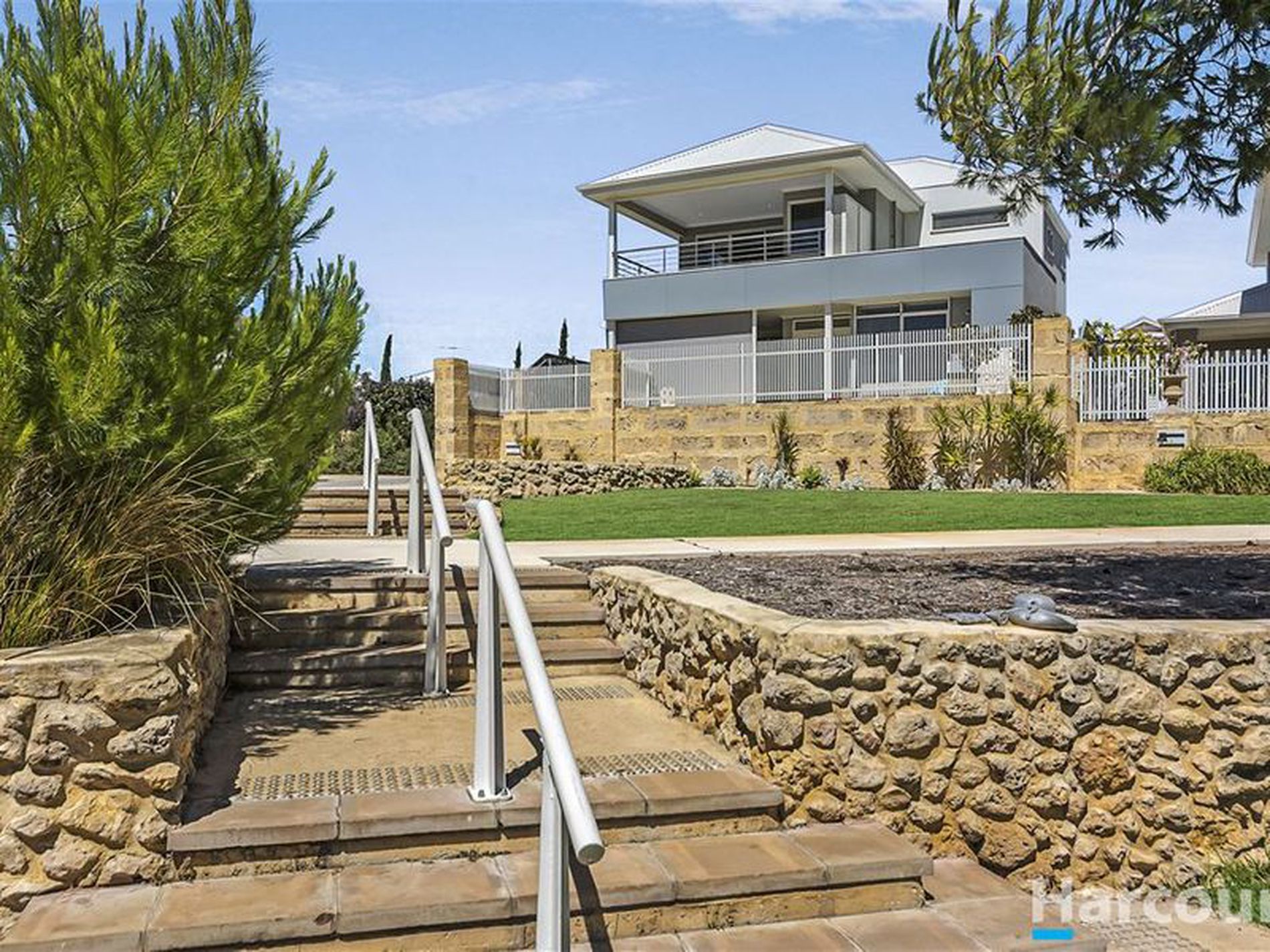 2 Sunny Close, Yanchep