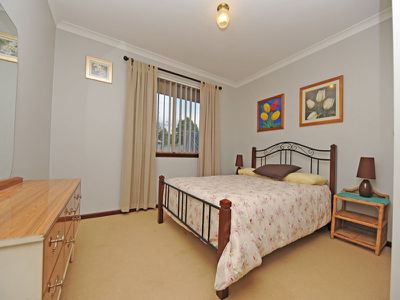 4 Boxhall Retreat, Boulder