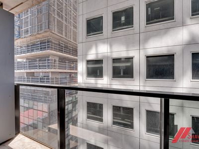 805 / 17 Singers Lane, Melbourne