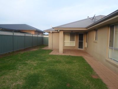 173 Baird Drive, Dubbo