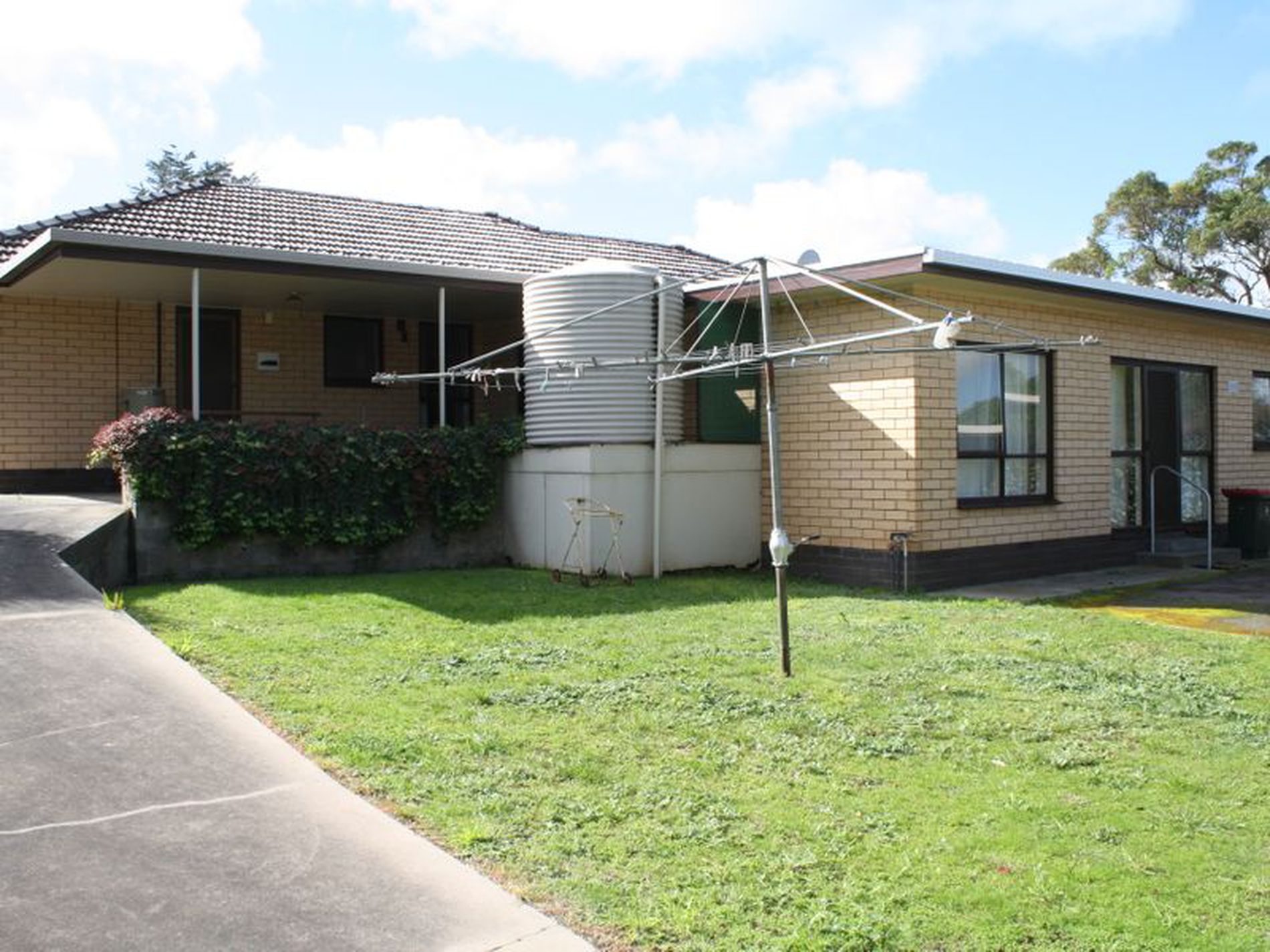 3 / 33 Main Street, Millicent