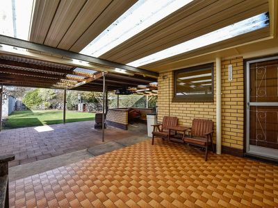 17 White Street, Millicent