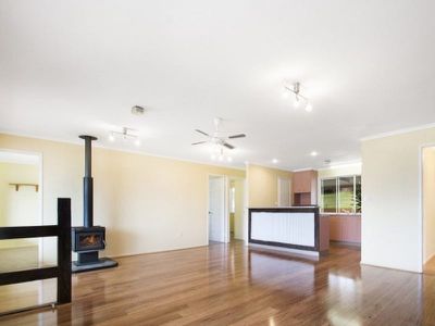 18 Rosalie Drive, Yarraman
