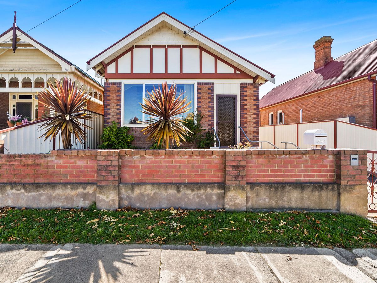 10 Lagoon Street, Goulburn Graeme Welsh Real Estate