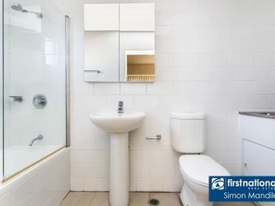 76 / 20 Close Place, Canterbury