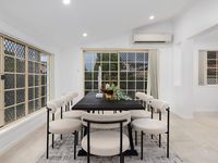1 Connah Crescent, Carindale