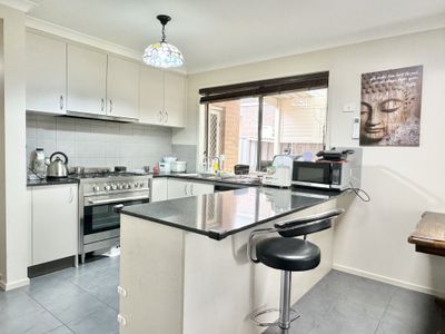 53 Weavers Street, Manor Lakes