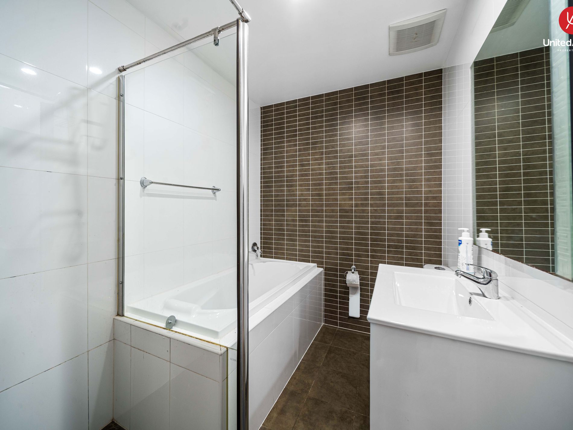 54 / 12-18 Bathurst Street, Liverpool