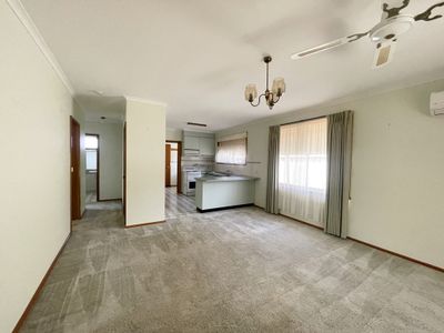 2 / 21 Shadforth Street, Kerang