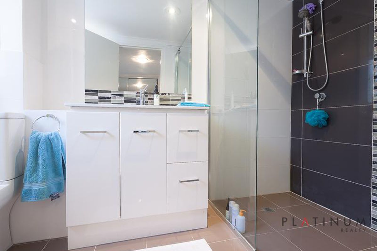 2 / 2269-2271 Gold Coast Highway, Mermaid Beach