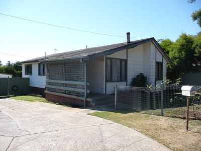890 Howe Place, North Albury