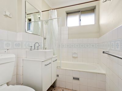 4 / 142 Gladstone Avenue, Coniston