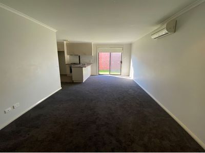 10 / 25 Deutgam Street, Werribee