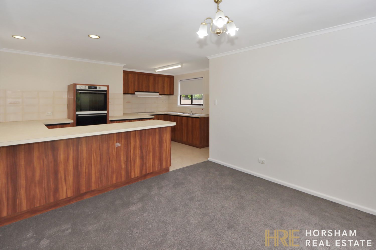 6 Railway Avenue, Horsham