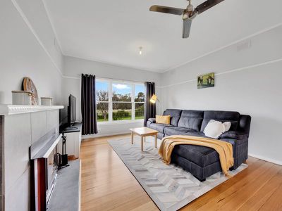 105 Chiltern Valley Rd, Rutherglen