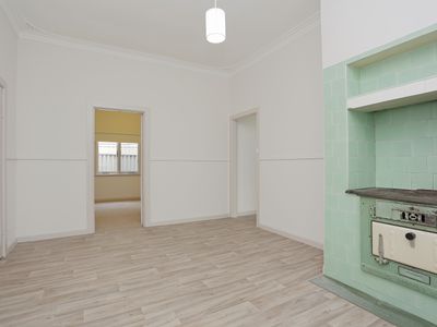 35 Boulder Avenue , Ascot