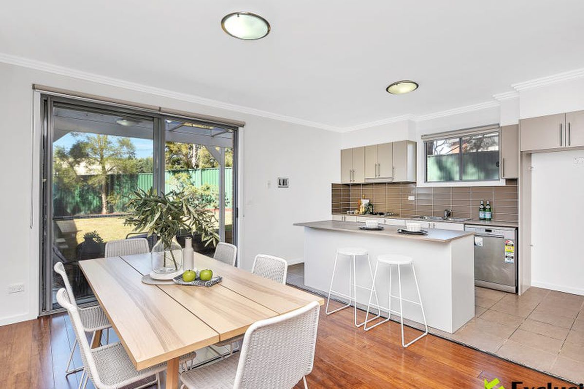 10 / 100 Kenyons Road, Merrylands