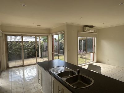 13 Pethajohn Parade, Grovedale