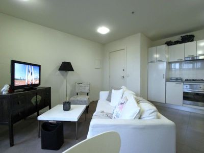 12 / 442 High Street, Northcote