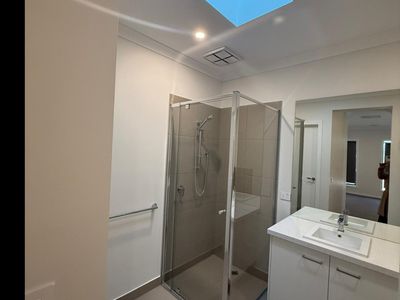 76 Buckingham Boulevard, Strathtulloh