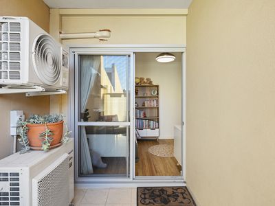 4 / 296 Newcastle Street, Perth