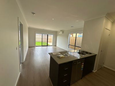 9 Pontburn Road, Truganina