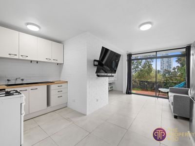3 / 38-42 Waterloo Crescent, Perth