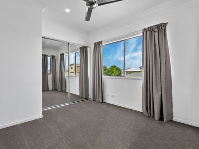124 Cooper Crescent, Rochedale