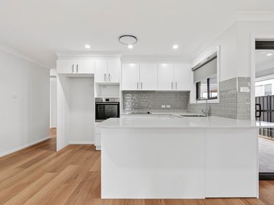 10D Holborow Street, Crookwell