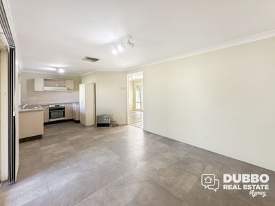 8 Eumung Street, Dubbo