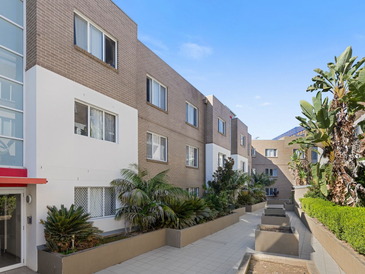 16 / 212 Civic Ave, Pendle Hill Global Real Estate Wentworthville