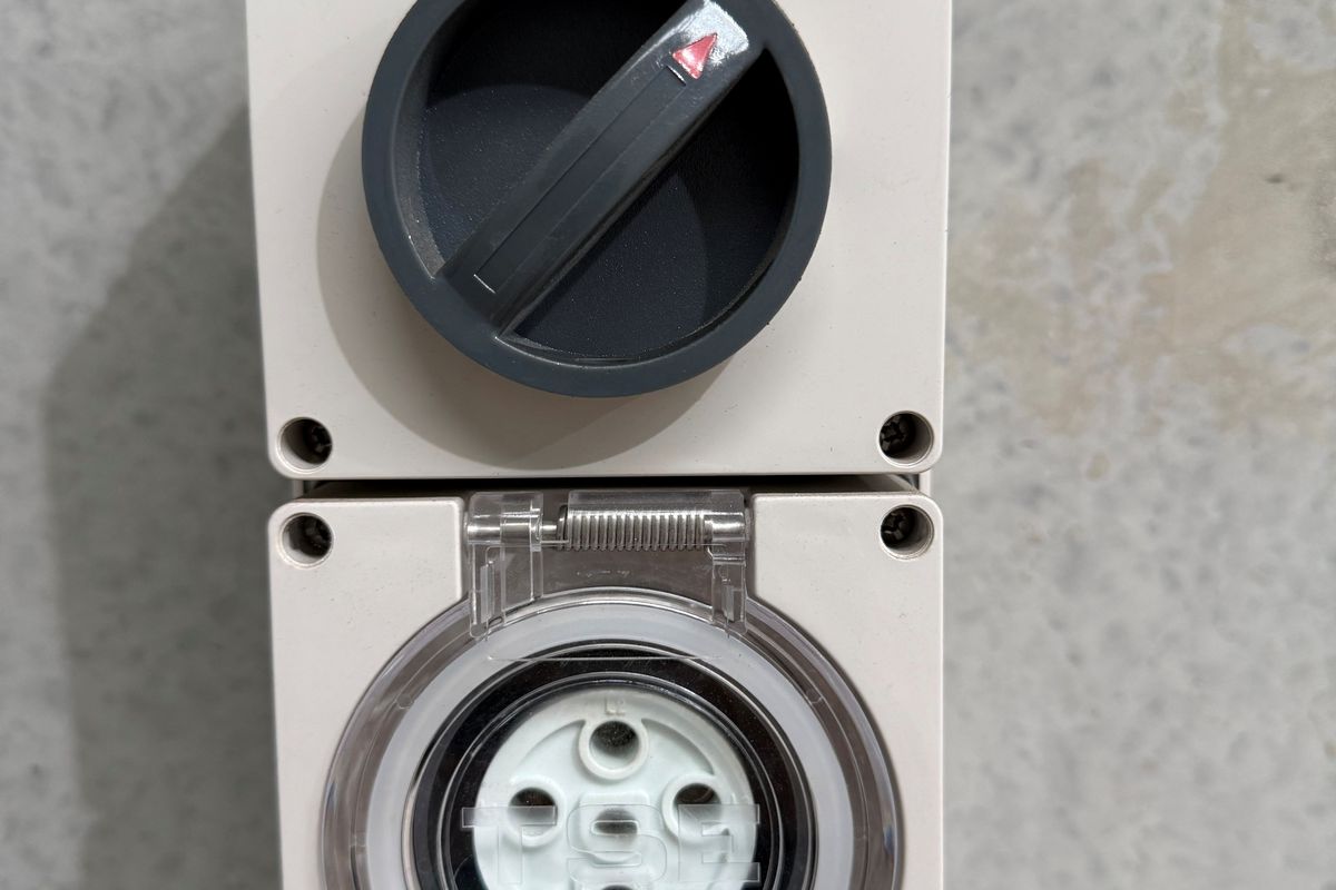 10 / 7 Waynote Place, Unanderra