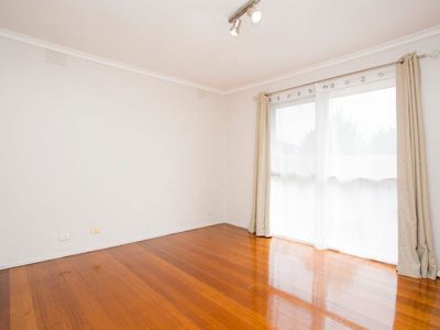 13 Meadowbank Court, Kings Park