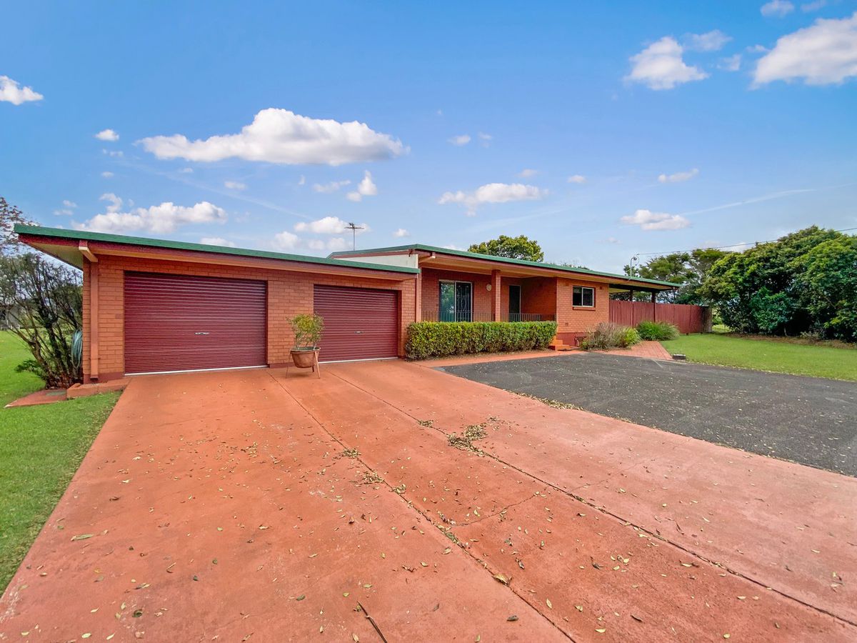 8394 Kennedy Highway, Atherton