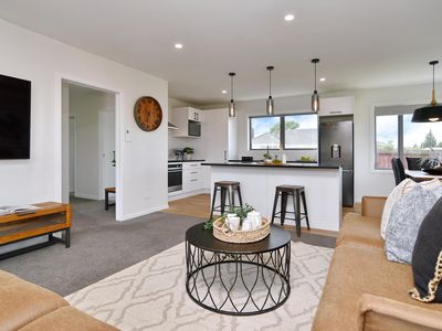 25 Dunstan Crescent, Hornby