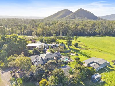 114 Pikes Road, Glass House Mountains