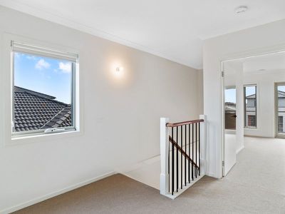 102 Haze Drive, Point Cook