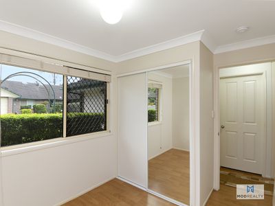 8 / 3 Spalding Crescent, Goodna