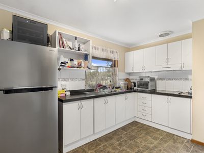 17-19 LIME STREET, Avenel