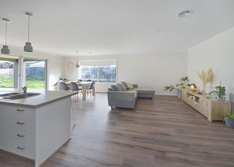 6 Coastal Court, Portland