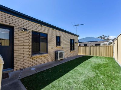 1 / 36 Railway Tce, Beachport