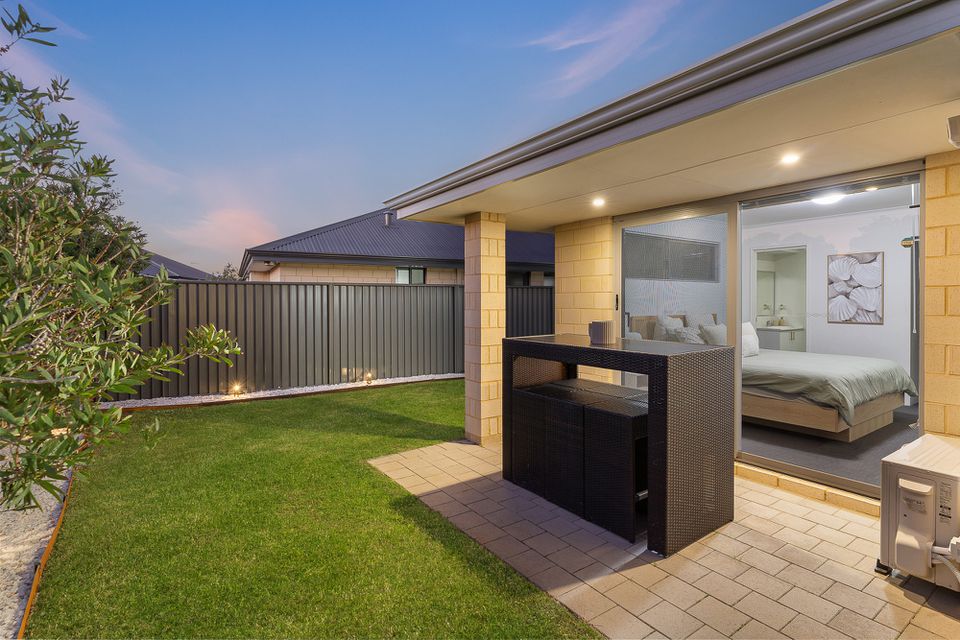 11 AUBURN WAY, Baldivis