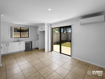 55a Champagne Drive, Dubbo