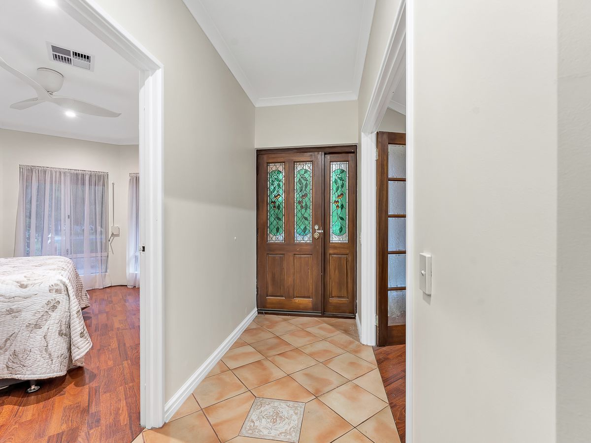 71 Serpentine Way, Stake Hill