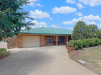 67 Murrayfield Drive, Dubbo