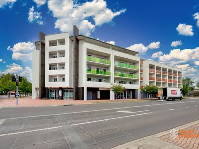 52 / 58 Cowlishaw St , Greenway