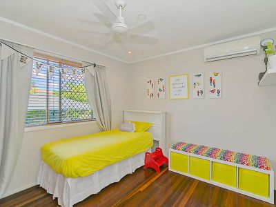 33 Pareena Crescent, Mansfield