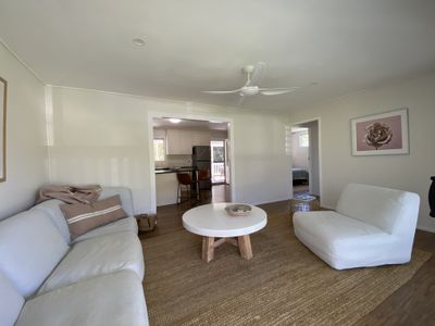 6 Royal Avenue, South Golden Beach
