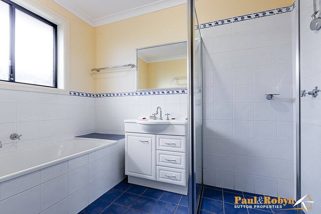 22 Dillwynia Crescent, Jerrabomberra