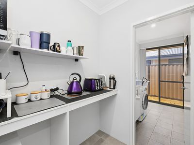 46 Haywire Avenue, Whitby